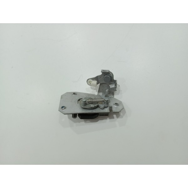 Fechadura Da Tampa Traseira Esquerda Vw Saveiro 1.6 2021