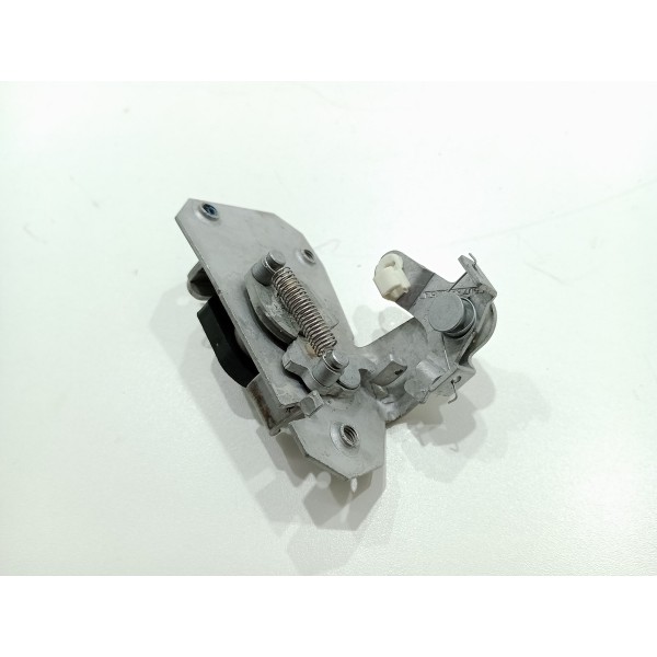 Fechadura Da Tampa Traseira Esquerda Vw Saveiro 1.6 2021