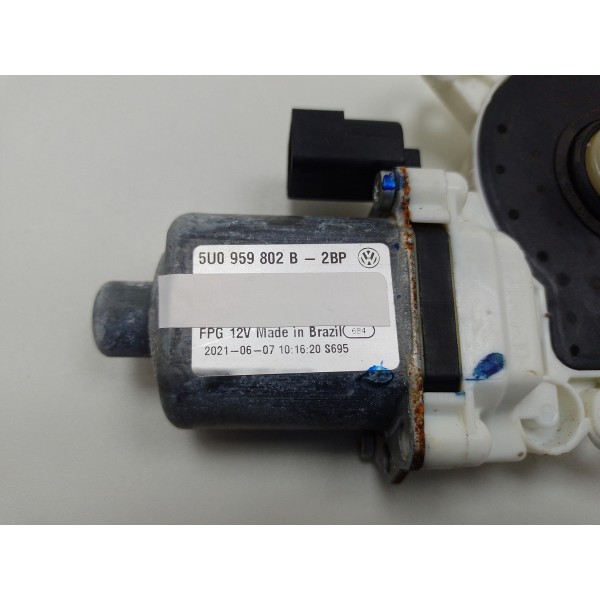 Motor Do Vidro Dianteiro Esquerdo Vw Saveiro 1.6 2021