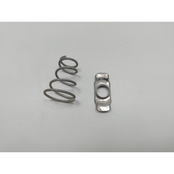 Trava Mola Da Valvula Termostatica Fiat Fiorino 1.4 2020