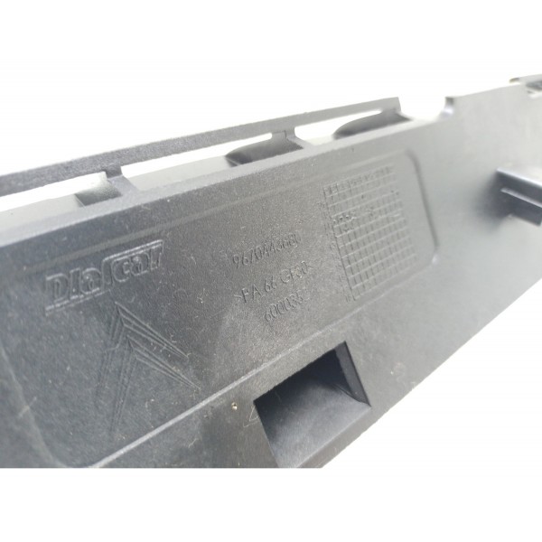 Guia Spoiler Dianteiro Direito Citroen C3 Aircross 2012