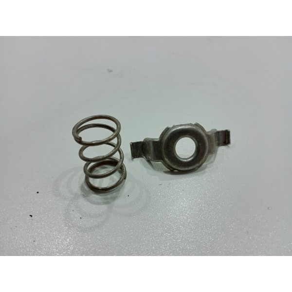 Trava Mola Da Valvula Termostatica Peugeot 308 1.6 2013