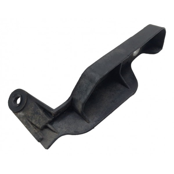 Suporte Do Spoiler Lateral Esquerdo Corolla 2020 Usado
