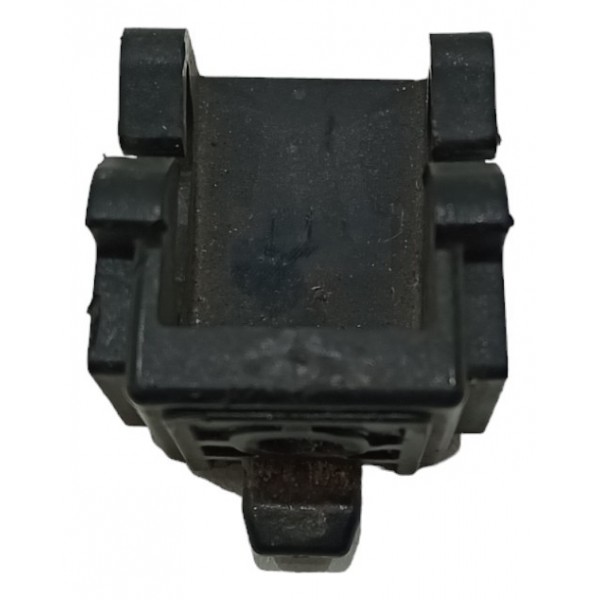 Trava Suporte Do Farol Hb20 Comfort 2015 2016 2017 18 Usado