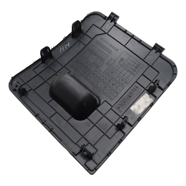 Tampa Interna Dos Fusiveis Hb20 Comfort 2018 Usado