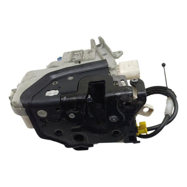 Fechadura Porta Dianteira Esquerda Audi A4 A5 2014 15 Usado