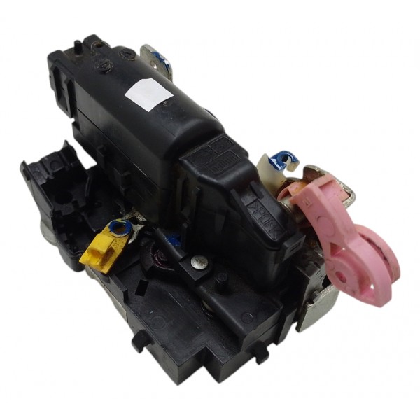 Fechadura Porta Traseira Esquerda Duster Orochi 2020 Usado