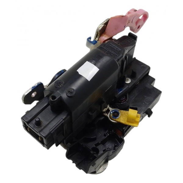 Fechadura Porta Traseira Esquerda Duster Orochi 2020 Usado