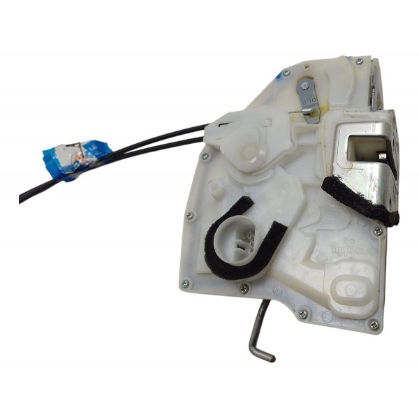Fechadura Porta Dianteira Esquerda Suzuki Swift 2015 Usado
