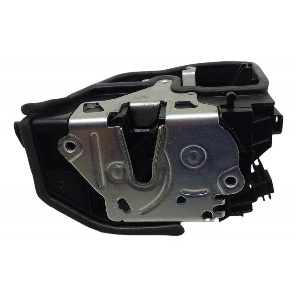 Fechadura Porta Traseira Esquerda Bmw 328i 2017 Usado