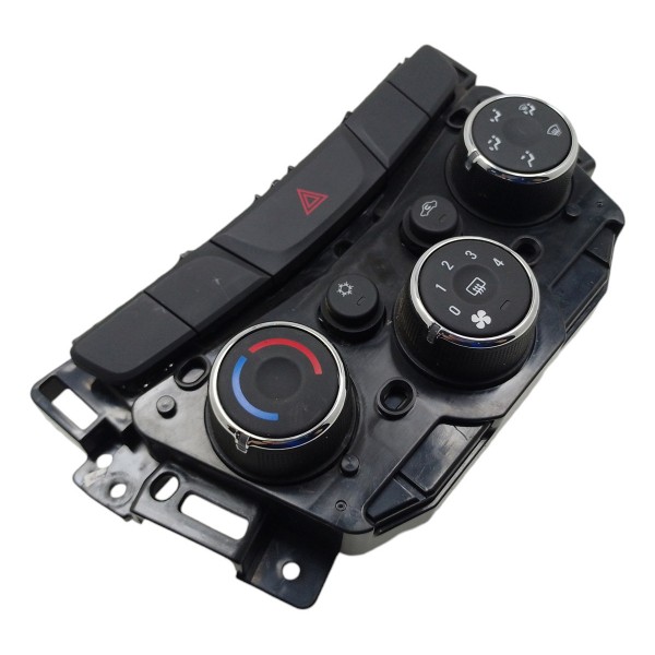 Botão Comando Ar Condicionado Gm Tracker 2017 2019 Usado