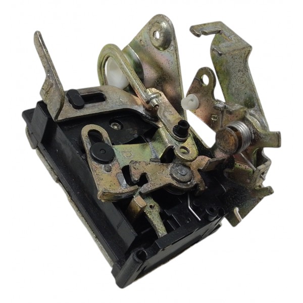 Fechadura Porta Dianteira Direita Vw Gol 1999 Usado