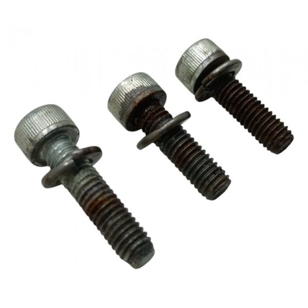 Parafuso Da Valvula Termostatica Ford Ka 2008 2013 Usado