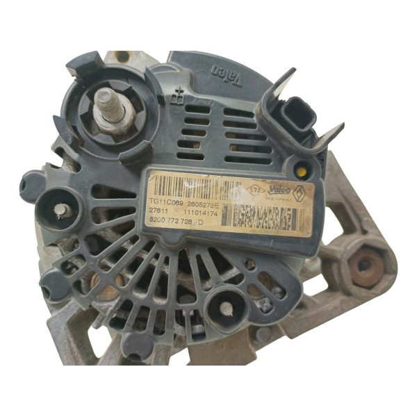 Alternador Megane Scenic Sandero 1.6 07 13 8200772726 Usado