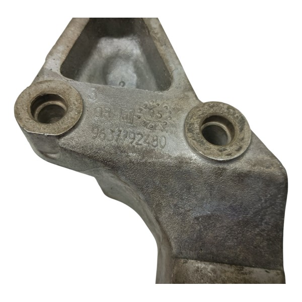 Suporte Direito Coxim Motor Xsara Picasso 2002 2012 Usado